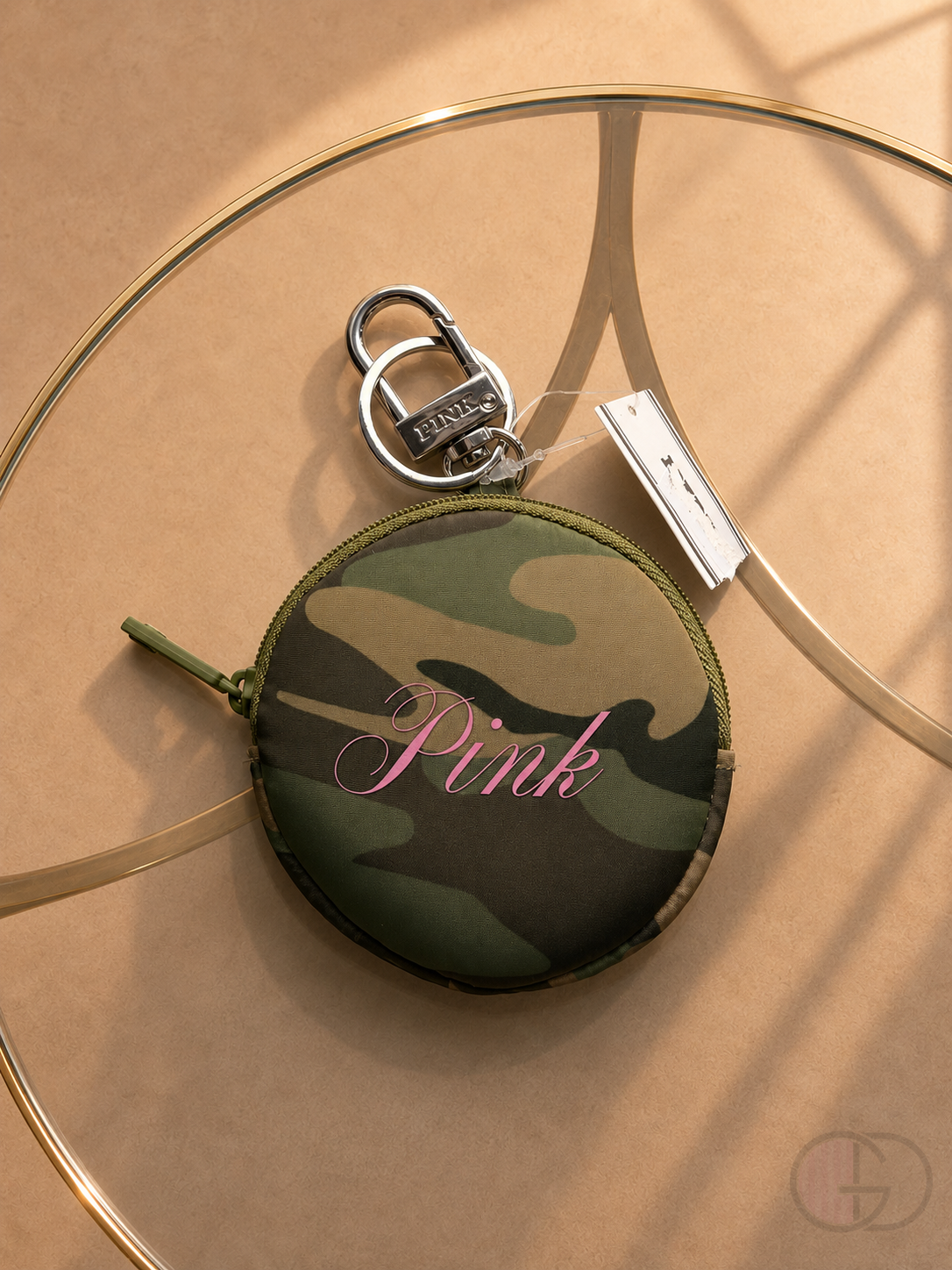 Monedero V'S Camuflado con Llavero Metálico