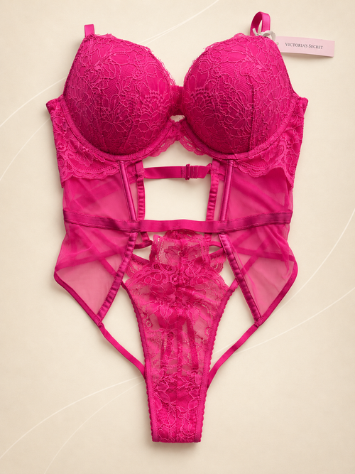 Body V'S Fucsia de Encaje con Aro y Tiras, vista frontal