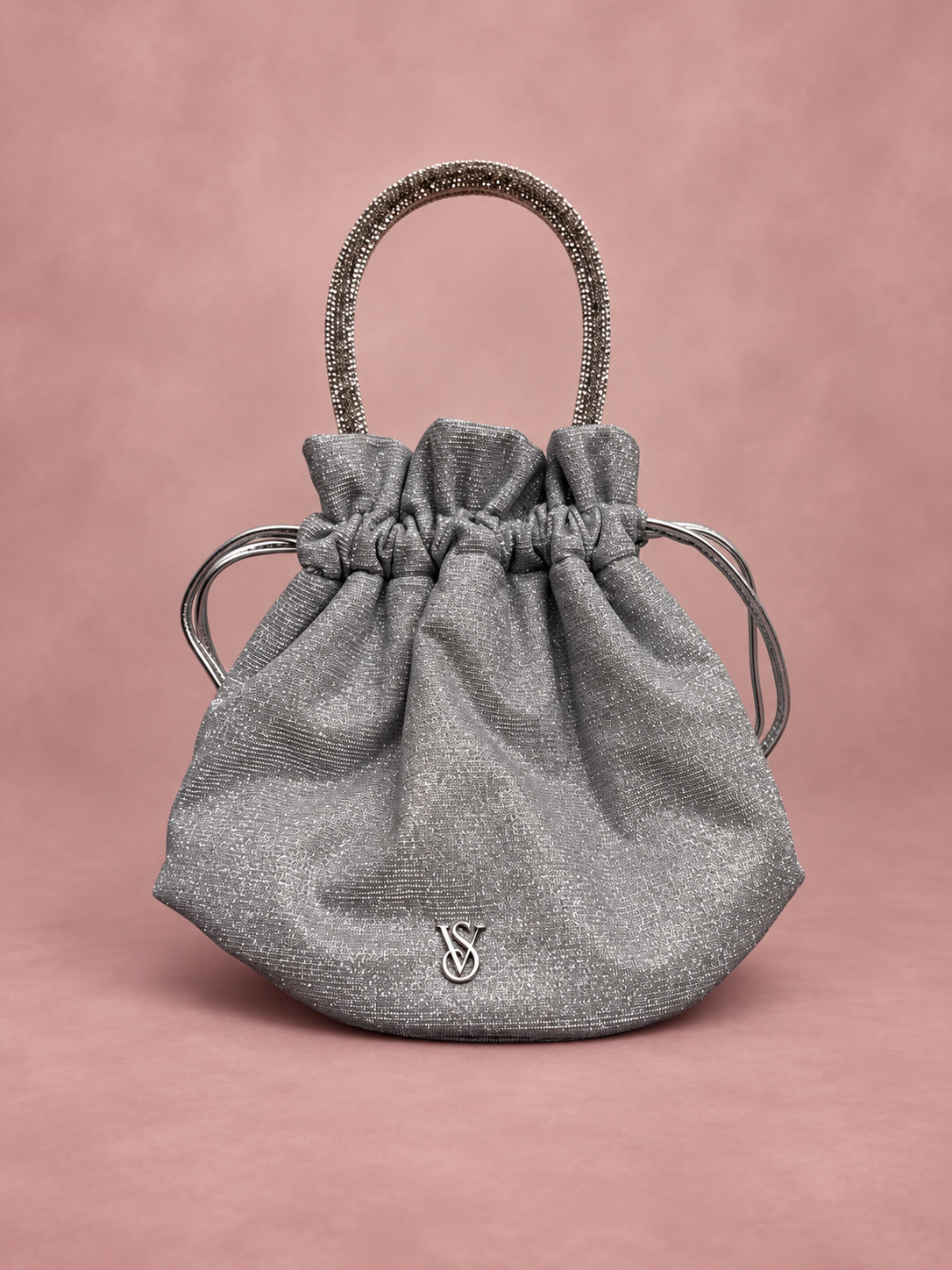 Bolso plateado V'S cerrado, frente