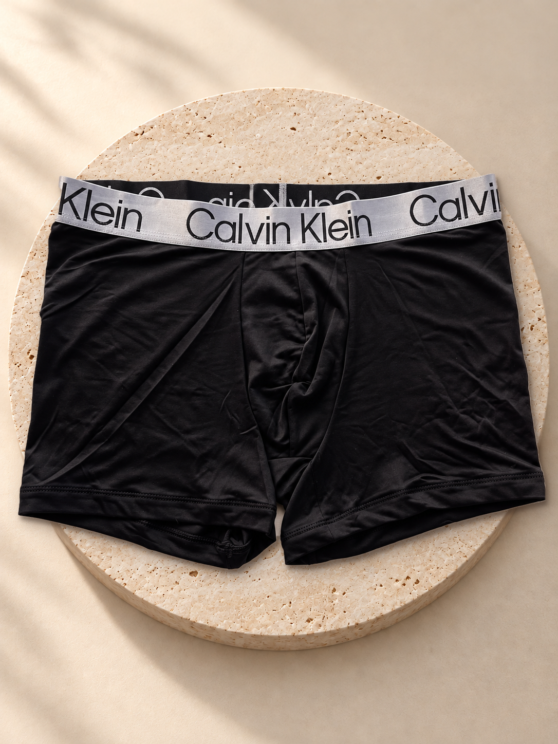 Boxer Calvin Klein negro con banda plata