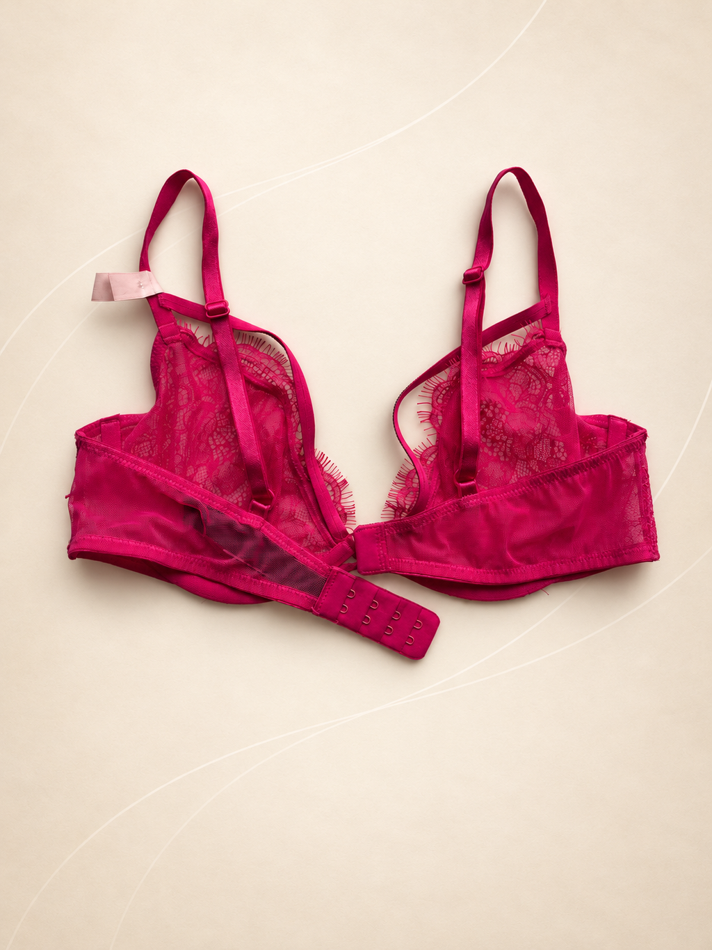 Corpiño V'S Fucsia de encaje con aro, vista posterior