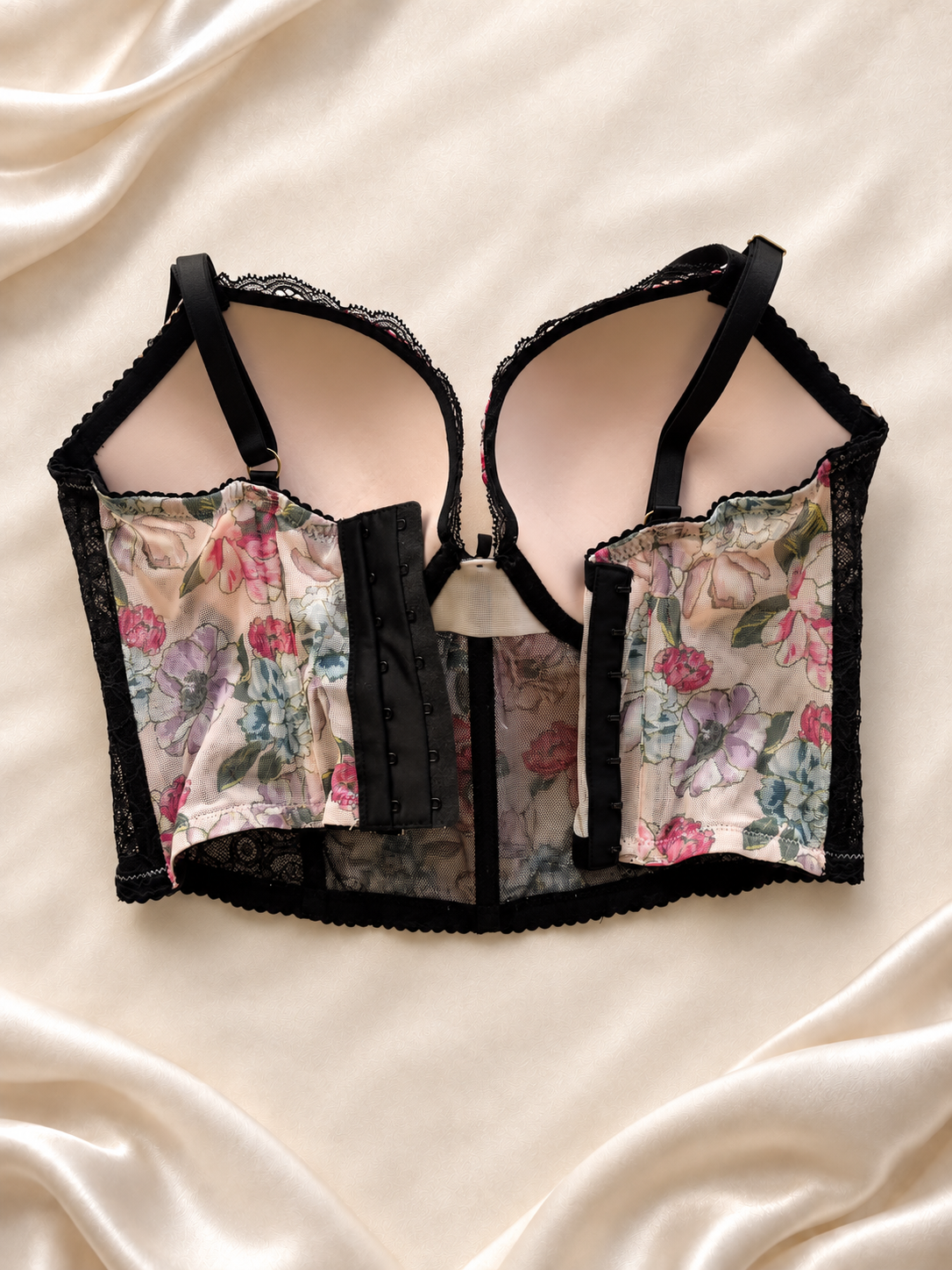 Corset Negro con Copas Florales y Encaje, vista posterior