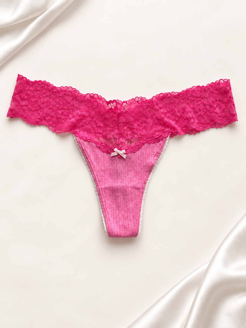 Panti fucsia con cintura ancha de encaje, vista frente