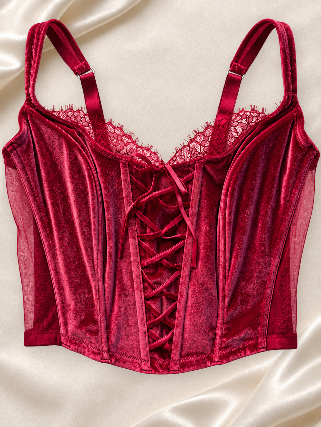 Corset V'S Bordo de Terciopelo con Encaje, vista frontal sobre fondo marfil