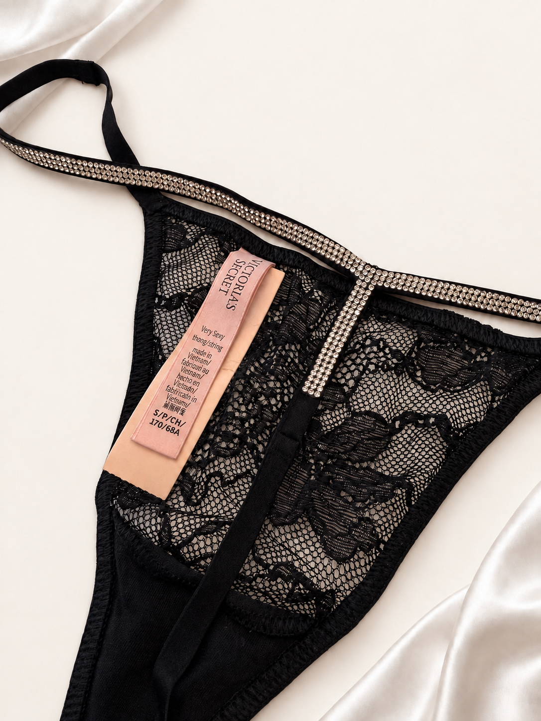 Panti V'S Lace Negra con Tiras Ajustables, segunda vista