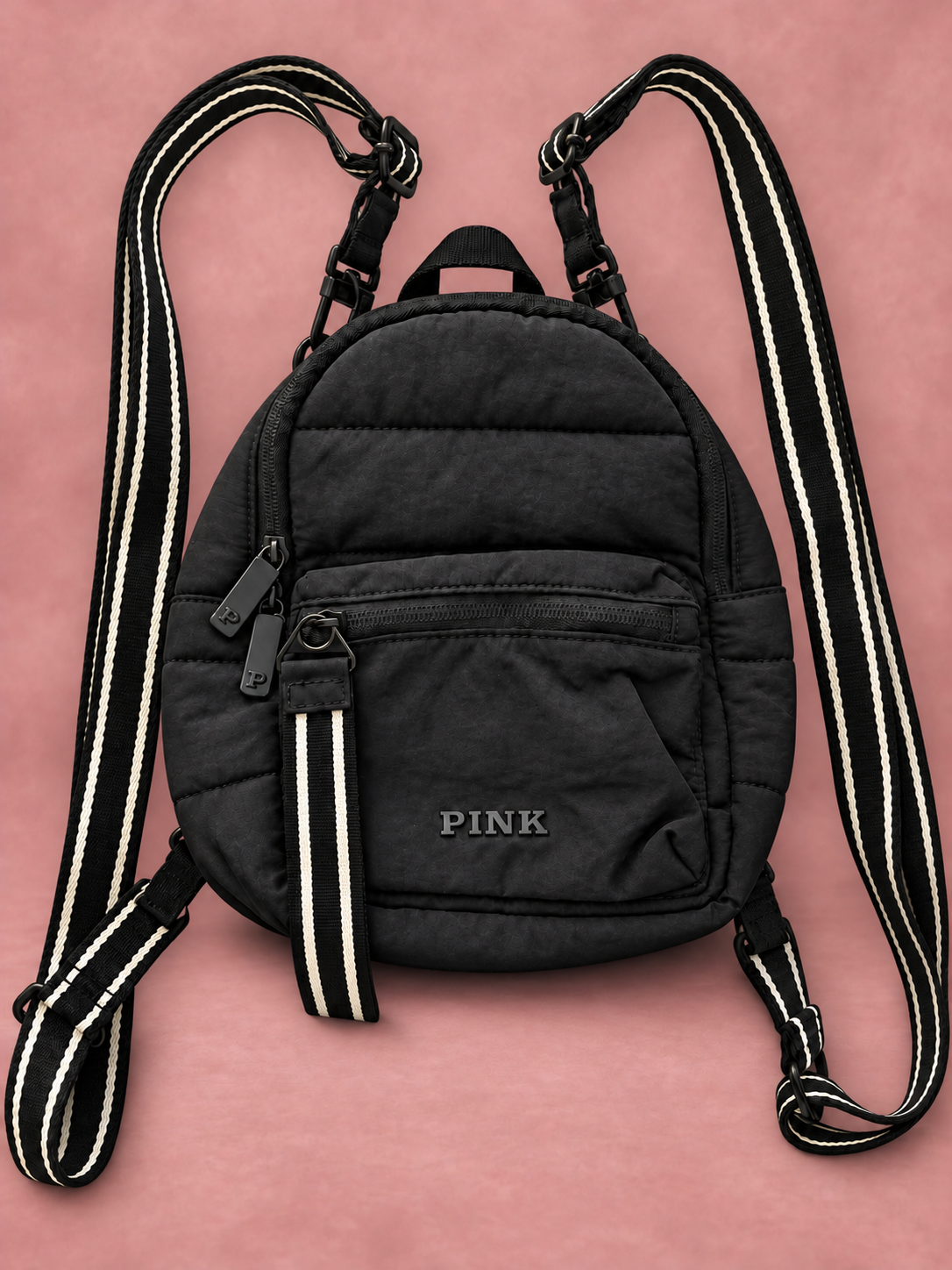 Mochila PINK negra con sombras, vista 01