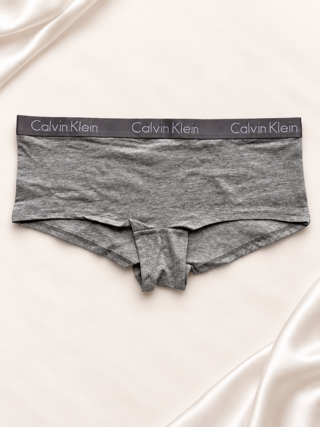 Panti Calvin Klein Gris melange de corte short con banda logo, vista posterior