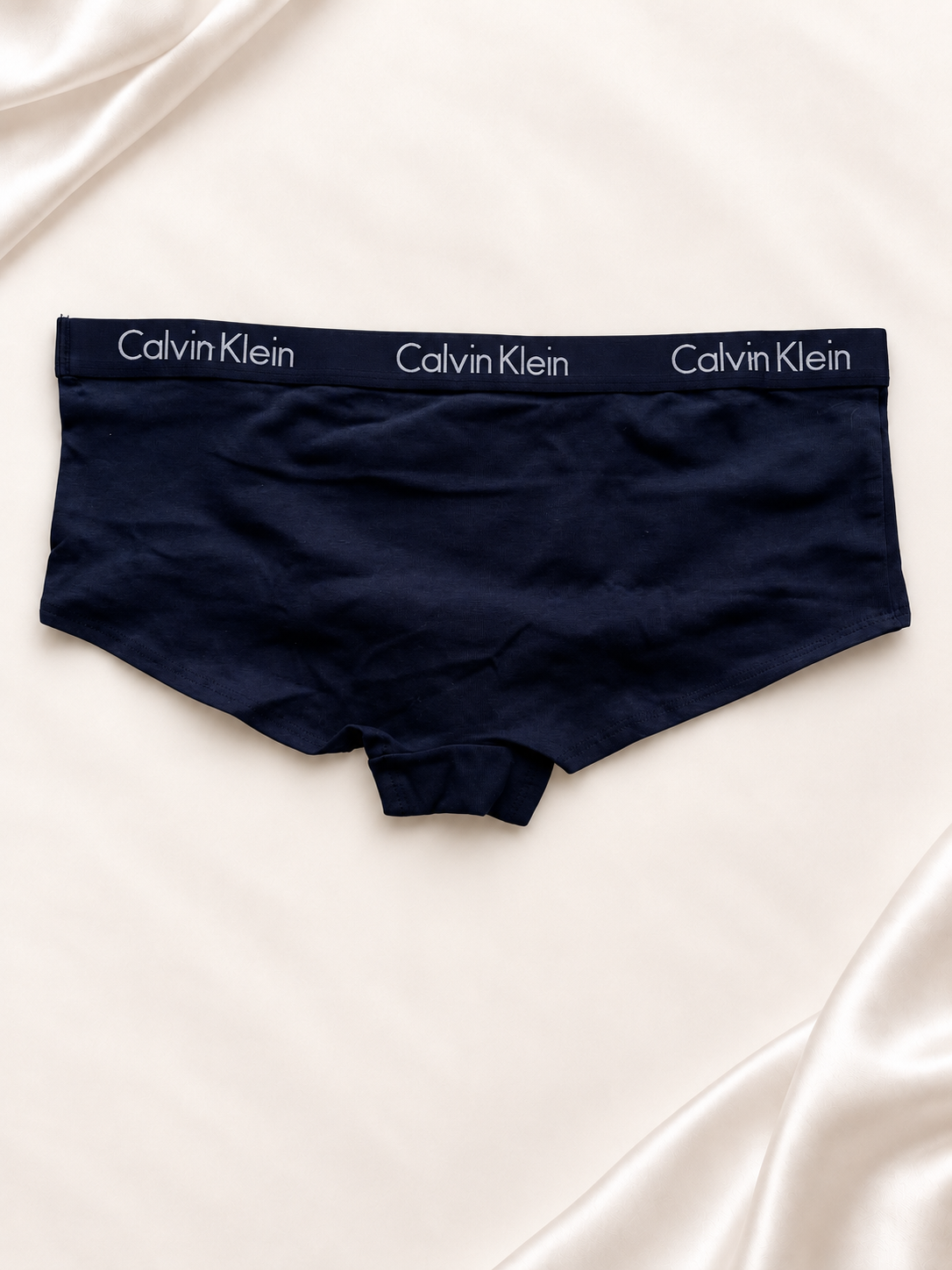 Panti Calvin Klein Azul marino de corte short con banda logo, vista frontal
