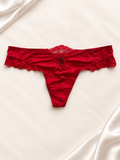 Panti V'S Rojo de encaje con corte tanga, vista frontal