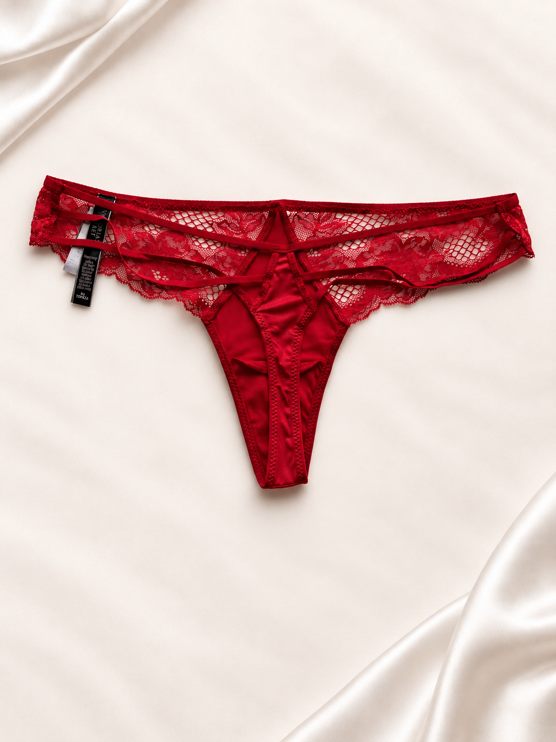 Panti V'S Rojo con encaje y bandas laterales, vista posterior