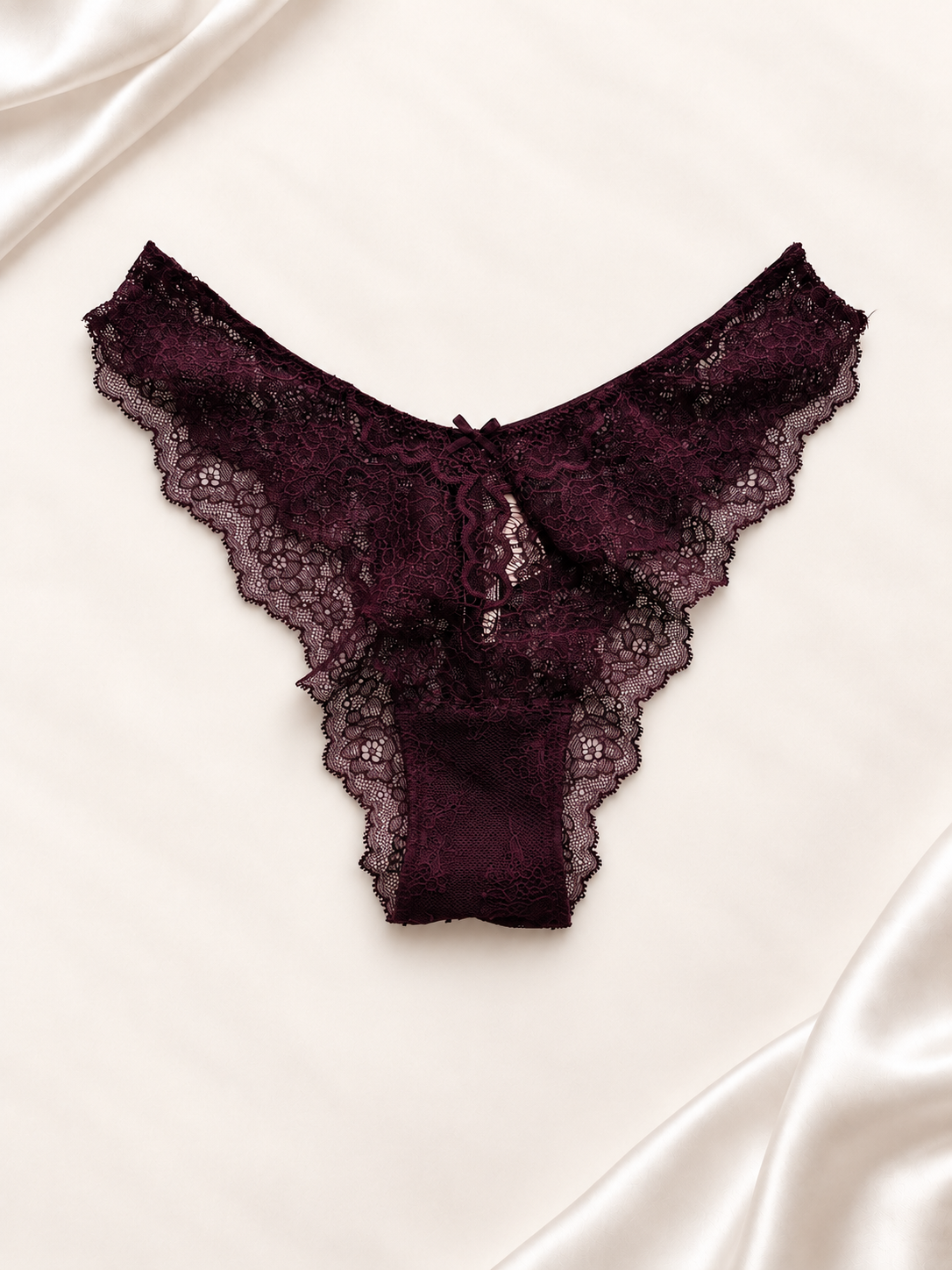 Panti V'S Bordó de encaje de corte tanga, vista frontal