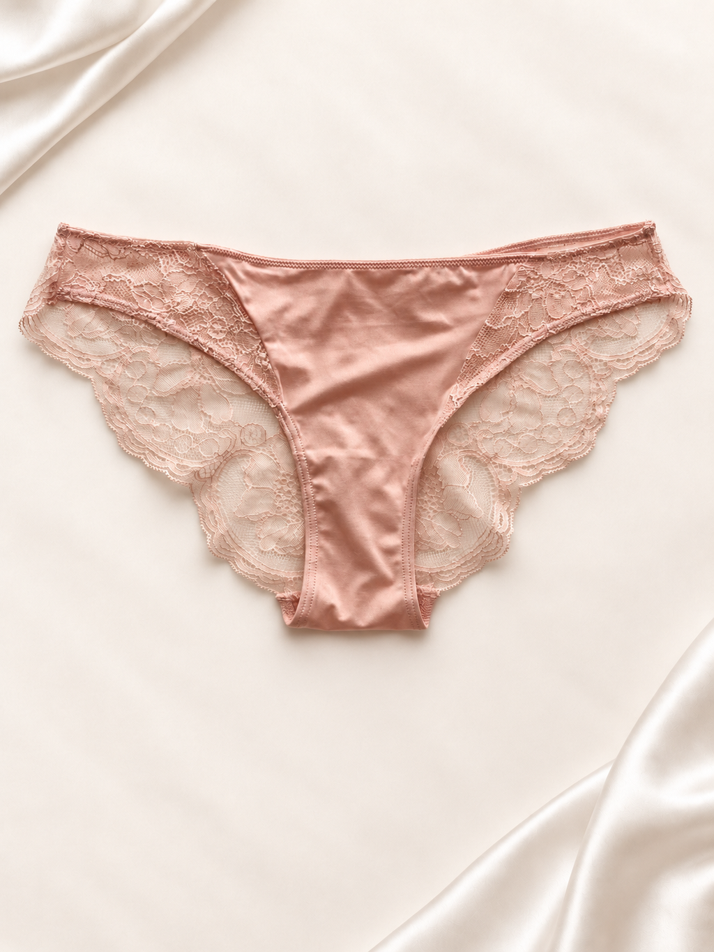 Panti V'S Rosa satinado con encaje lateral, vista frontal