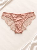 Panti V'S Rosa satinado con encaje lateral, vista frontal