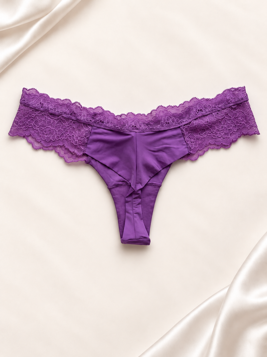 Panti V'S Violeta con laterales de encaje, vista posterior