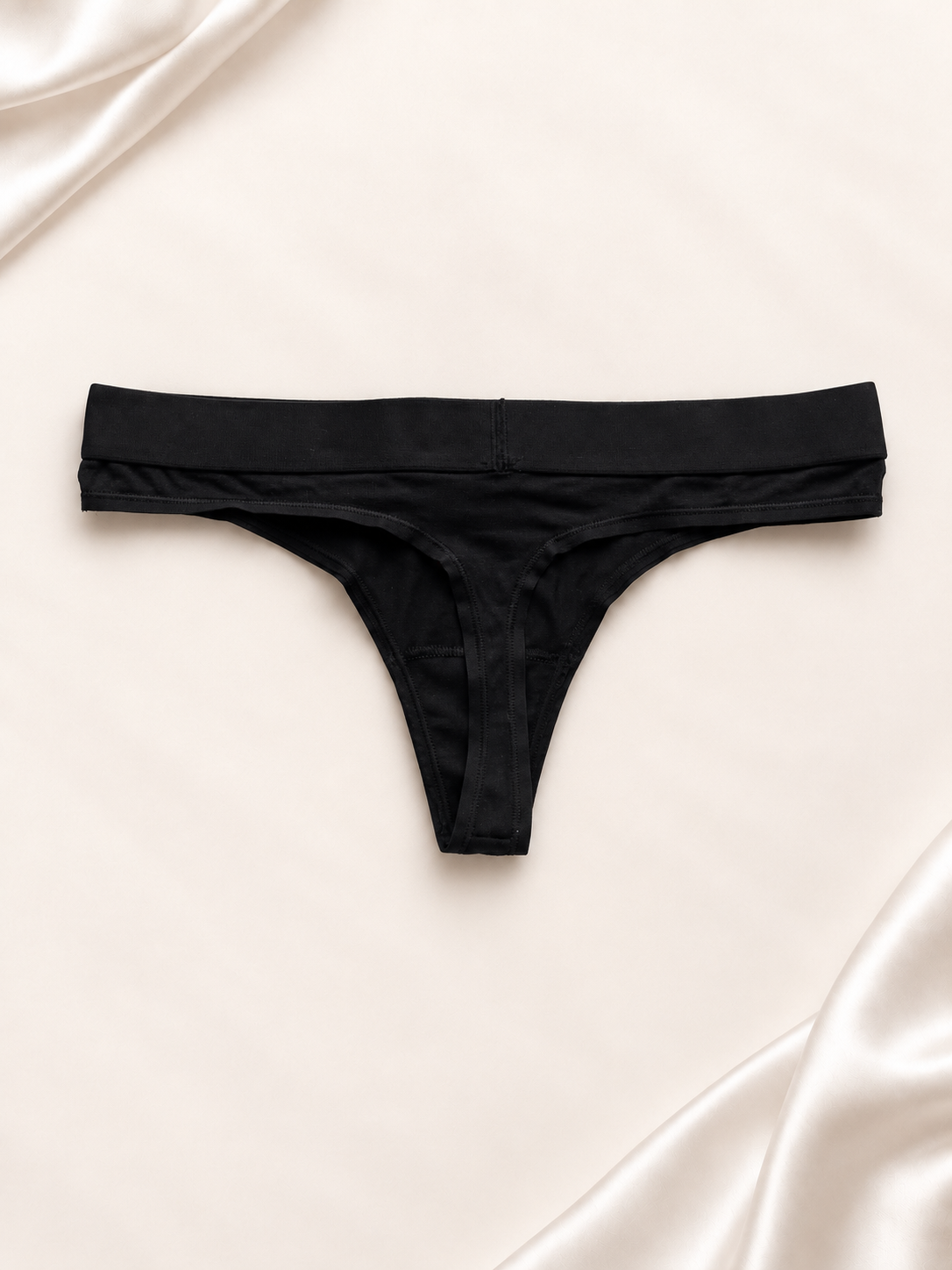 Panti V'S Negro liso con detalle de logo, vista posterior
