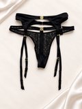 Panti V'S Negro con encaje y liguero, vista frontal