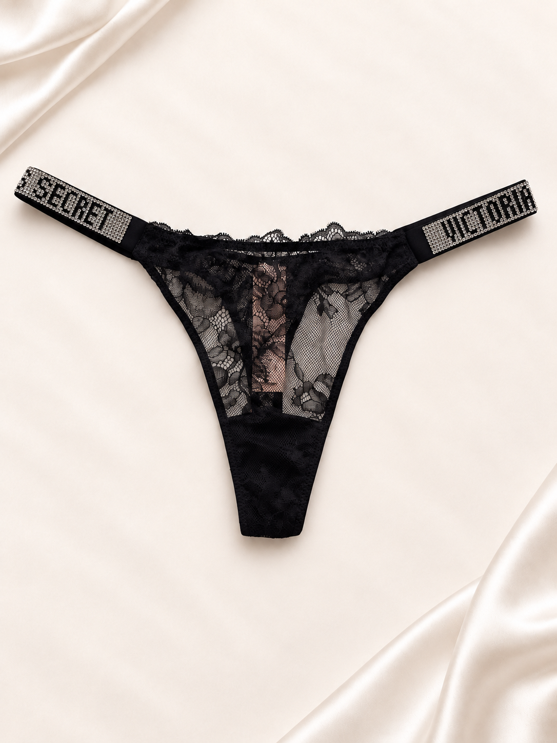 Panti V'S Negro de encaje con bandas Victoria's Secret, vista frontal