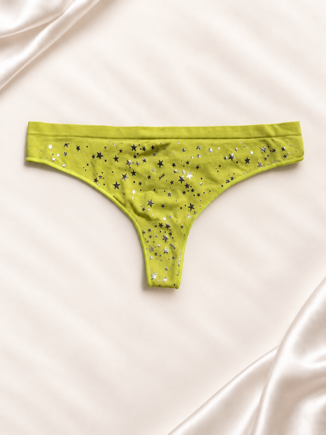 Frente de Panti V'S verde lima con detalles brillantes
