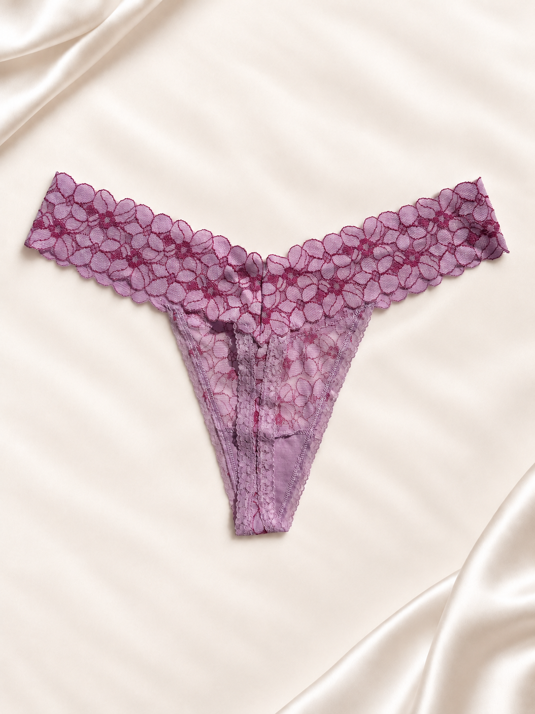 Dorso de Panti V'S lila de encaje floral