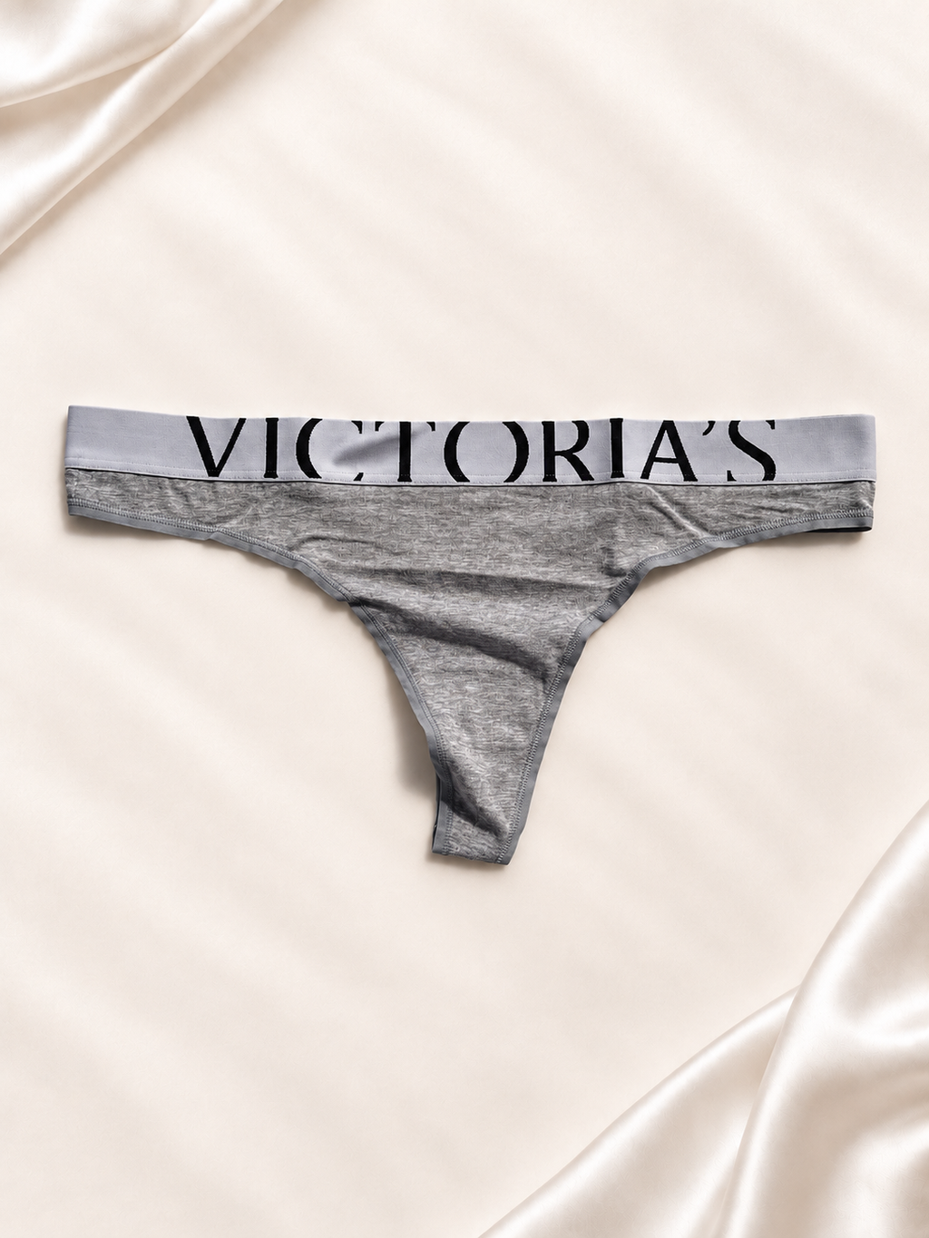 Frente de Panti V'S gris con banda logo