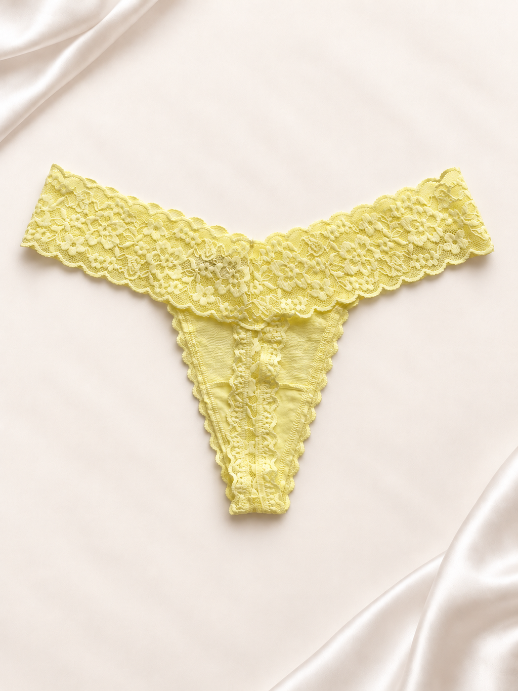 Panti V'S de encaje floral Amarillo, dorso