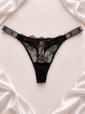 Panti de encaje negro con tiras de strass, vista trasera