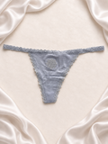 Panti gris de encaje, vista frontal