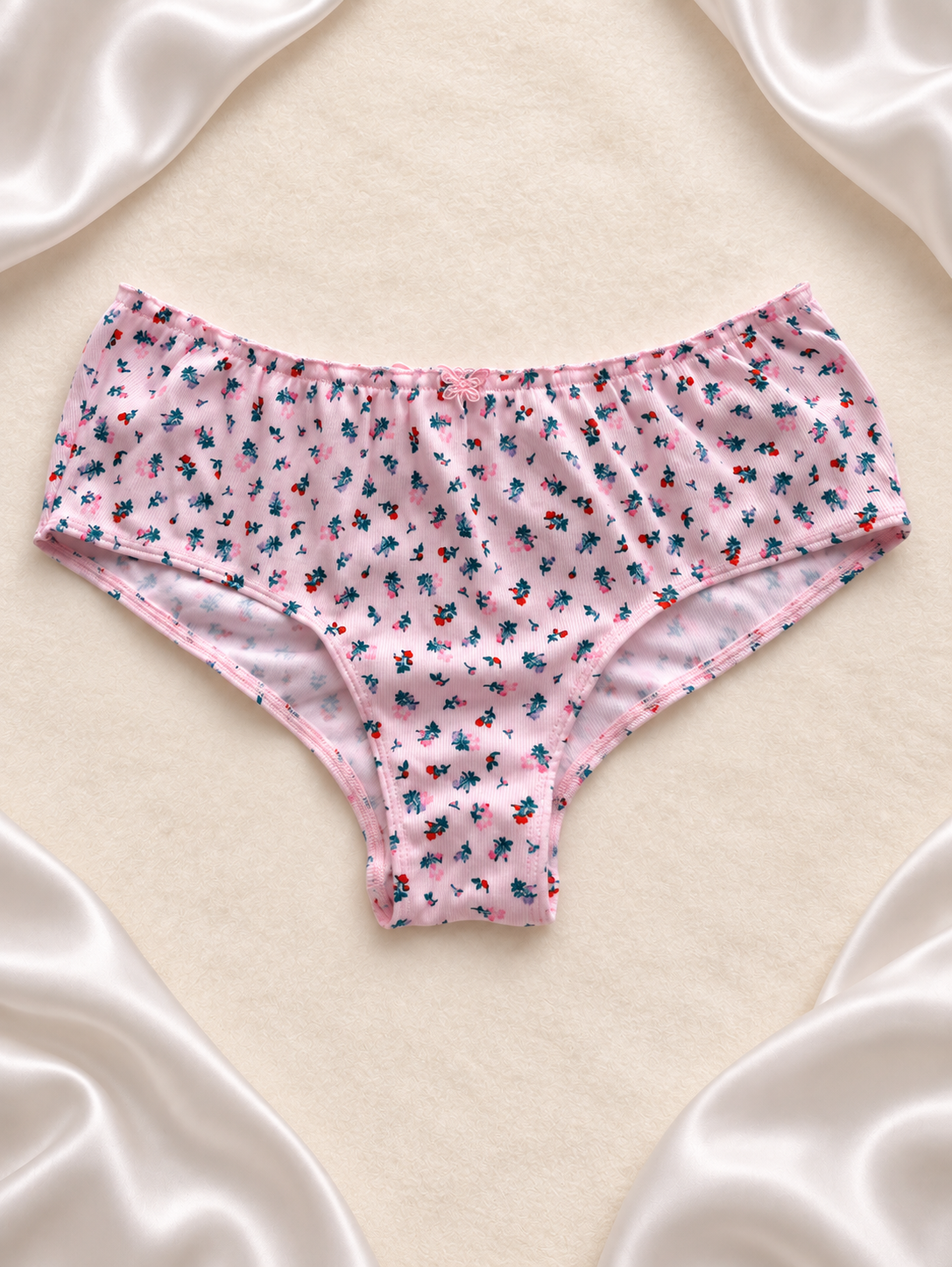 Panti rosa con estampado floral, vista frontal