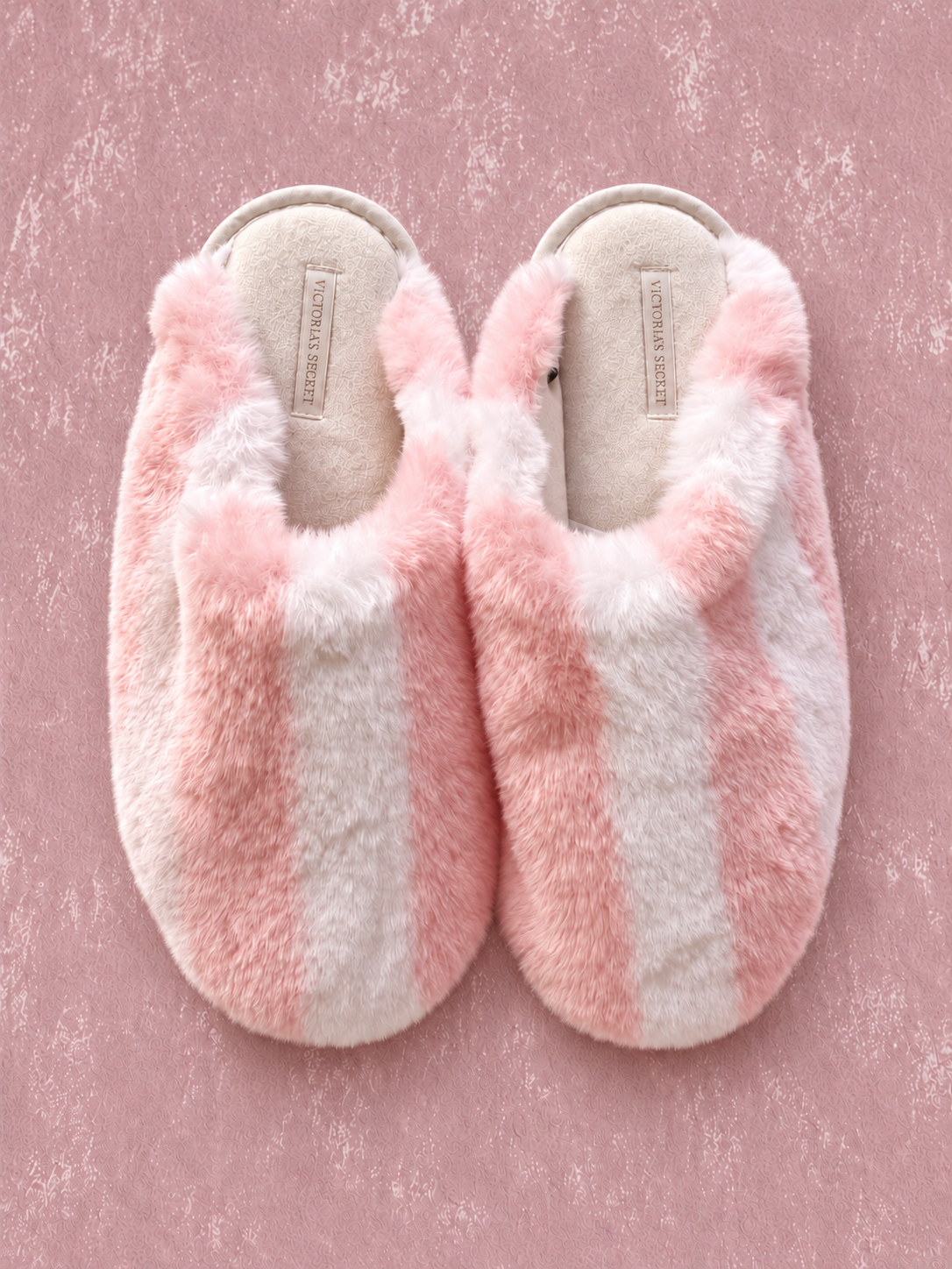 Pantuflas V'S rosa y blanco con interior de peluche - vista superior