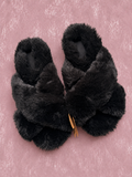 Pantuflas V'S de Piel Sintética Negra Cruzadas — vista 1