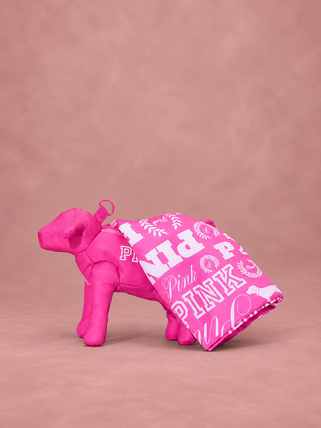 Bolso tote PINK fucsia doblado junto al estuche