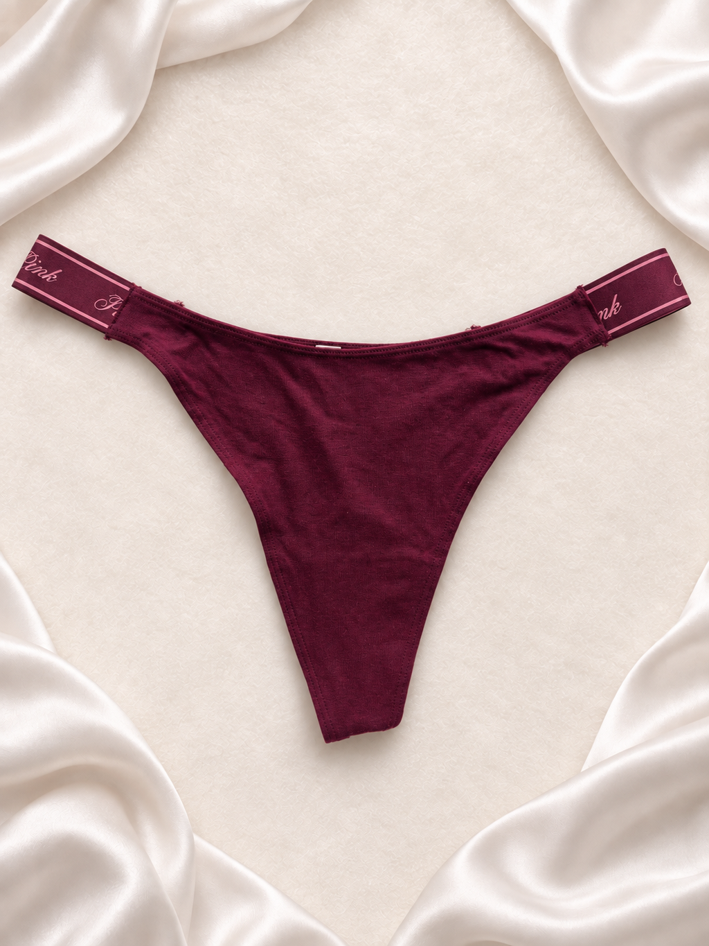 Panti Pink con Cintura Logomanía Bordó, vista posterior